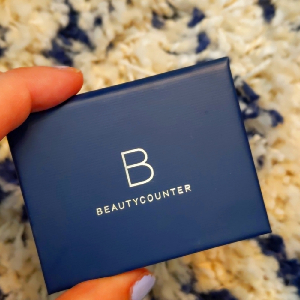 Beauty counter Satin Powder Blush in Melon